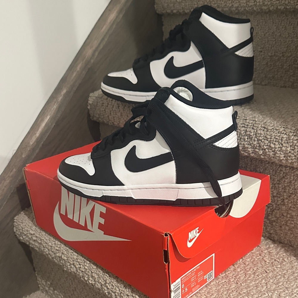Nike Black and White Dunk High Sneakers *BRAND NEW*